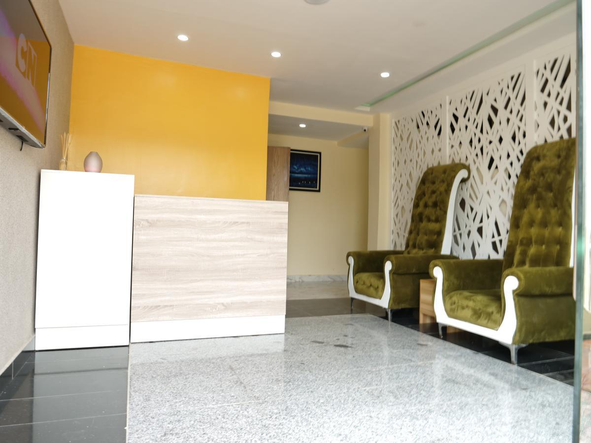 Alexia'S Place Hotel Lagos Dış mekan fotoğraf