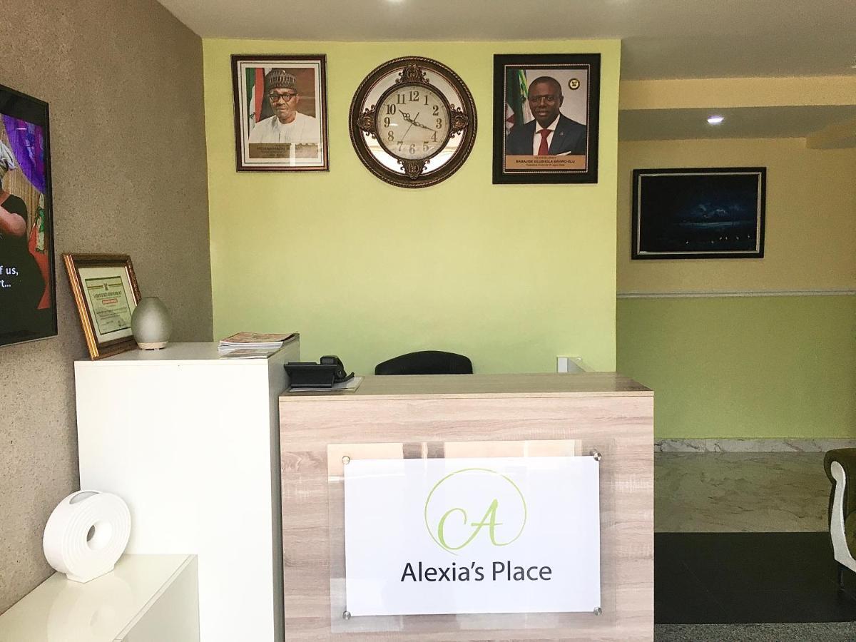 Alexia'S Place Hotel Lagos Dış mekan fotoğraf